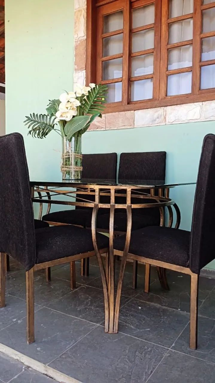 Mesa de Jantar 6 cadeiras confortáveis 