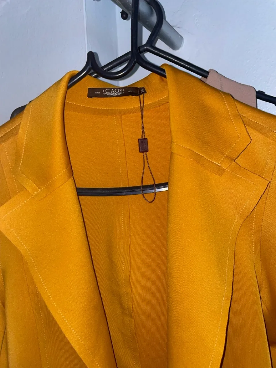 3 blazer Caos moda por R$ 200