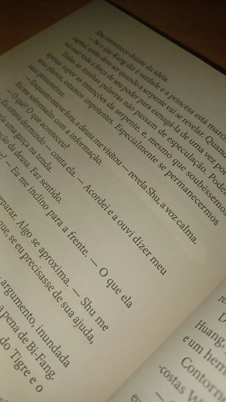 Um Veneno Doce e Sombrio (Uma Magia destilada em veneno 2) - Judy I. Lin - Foto 4