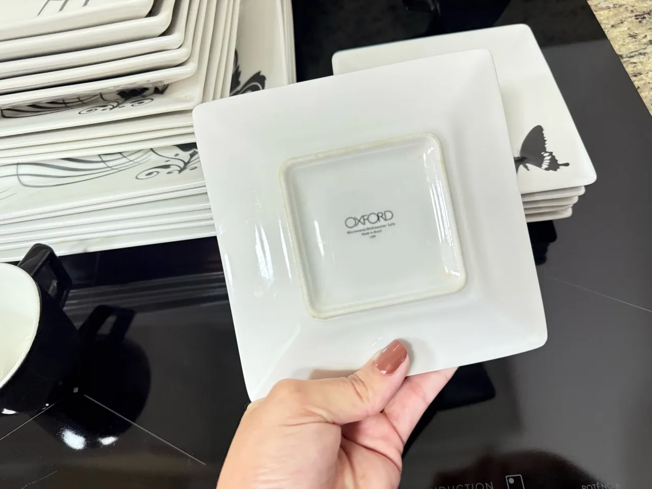Aparelho de Jantar Oxford Quartier Tattoo em Porcelana - Branco/Preto