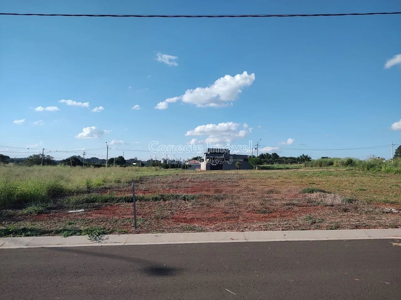 Terreno de 362m² à venda no bairro planejado Florabella, Holambra, SP. Um terreno amplo, i
