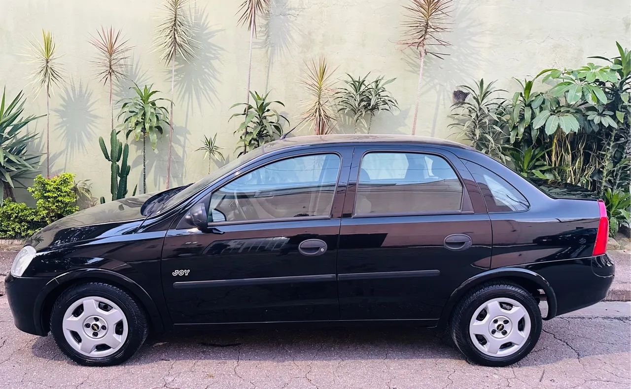 Corsa Sedan Joy 1.8 Flex vidros e travas elétricas apenas 77000km 2005 - Foto 2