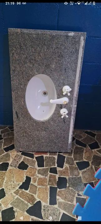 Pia de Granito com Cuba e Torneira