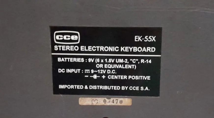 Teclado Musical CCE EK-55X (Para Conserto Ou Retirada De Peças/Envio Pela OLX) - Foto 5