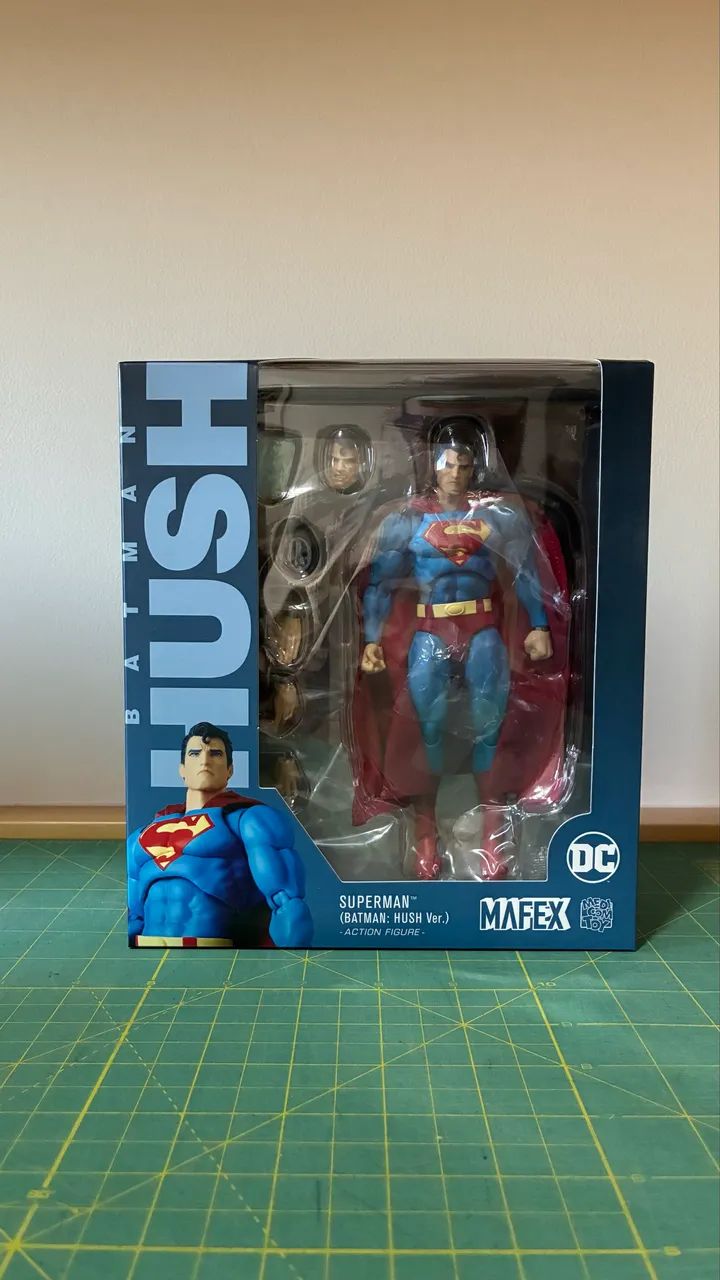 Superman Hush Mafex Relançamento 64520757472898121