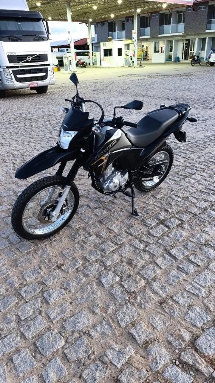 Bros ano 2023/23 com apenas 4.380 km rodados  - Foto 4