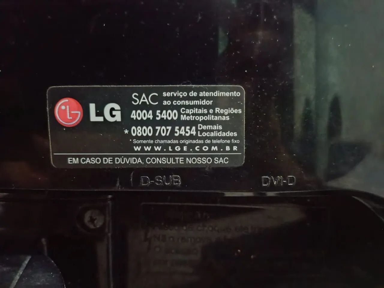 LG Monitor (with defect)64308010458625122