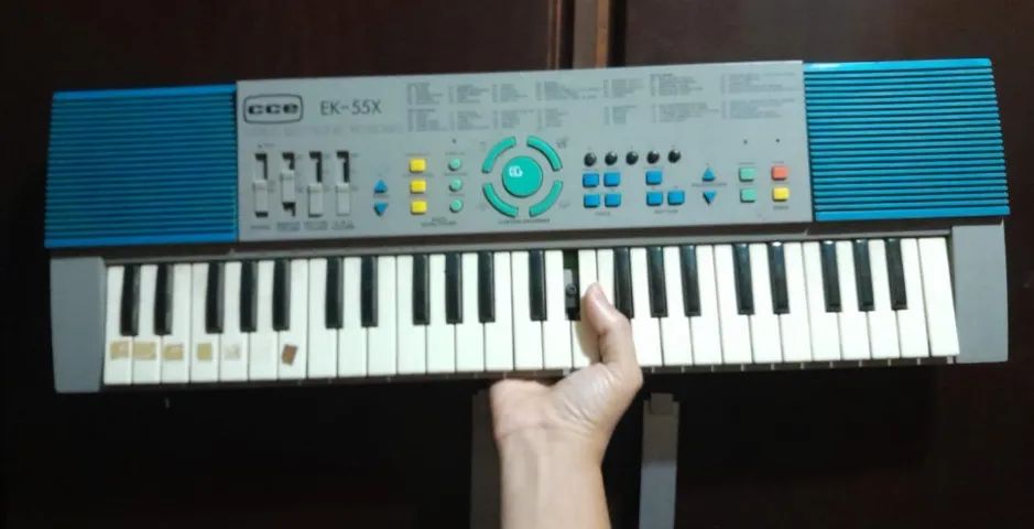 Teclado Musical CCE EK-55X (Para Conserto Ou Retirada De Peças/Envio Pela OLX) - Foto 2
