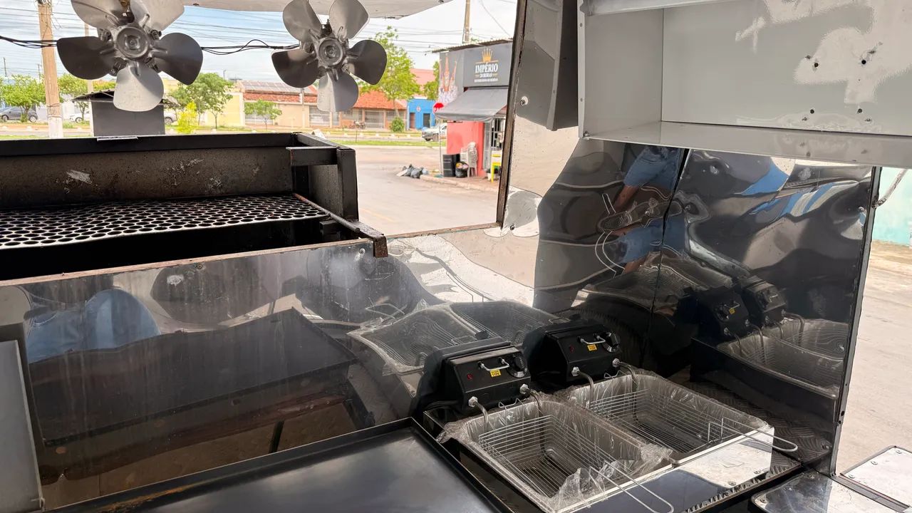 Trailer completo  - Foto 4