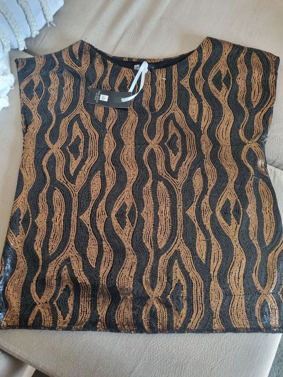 Blusa de paetês nova