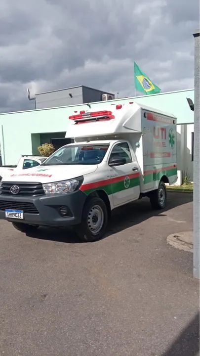 Ambulância Hilux  - Foto 3
