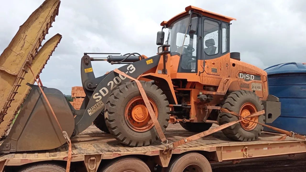Carregadeira Disd doosan sd200-3 - 500 horas - Foto 2