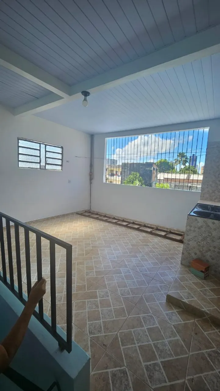 Casa Nova recém reformada na lomas