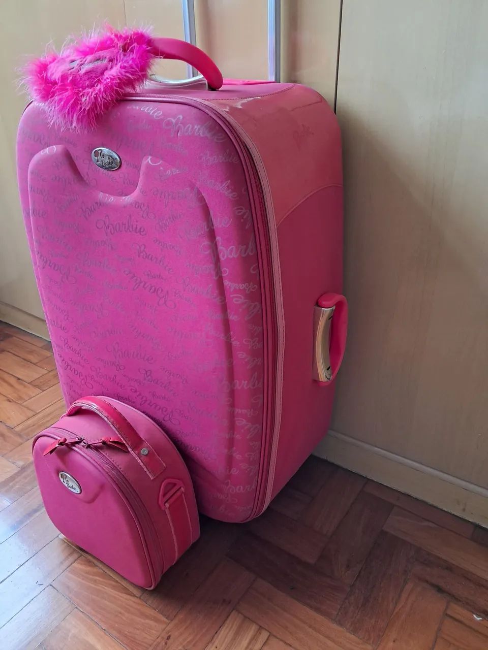 Conjunto de mala grande e Frasqueira Barbie rosa - Foto 5