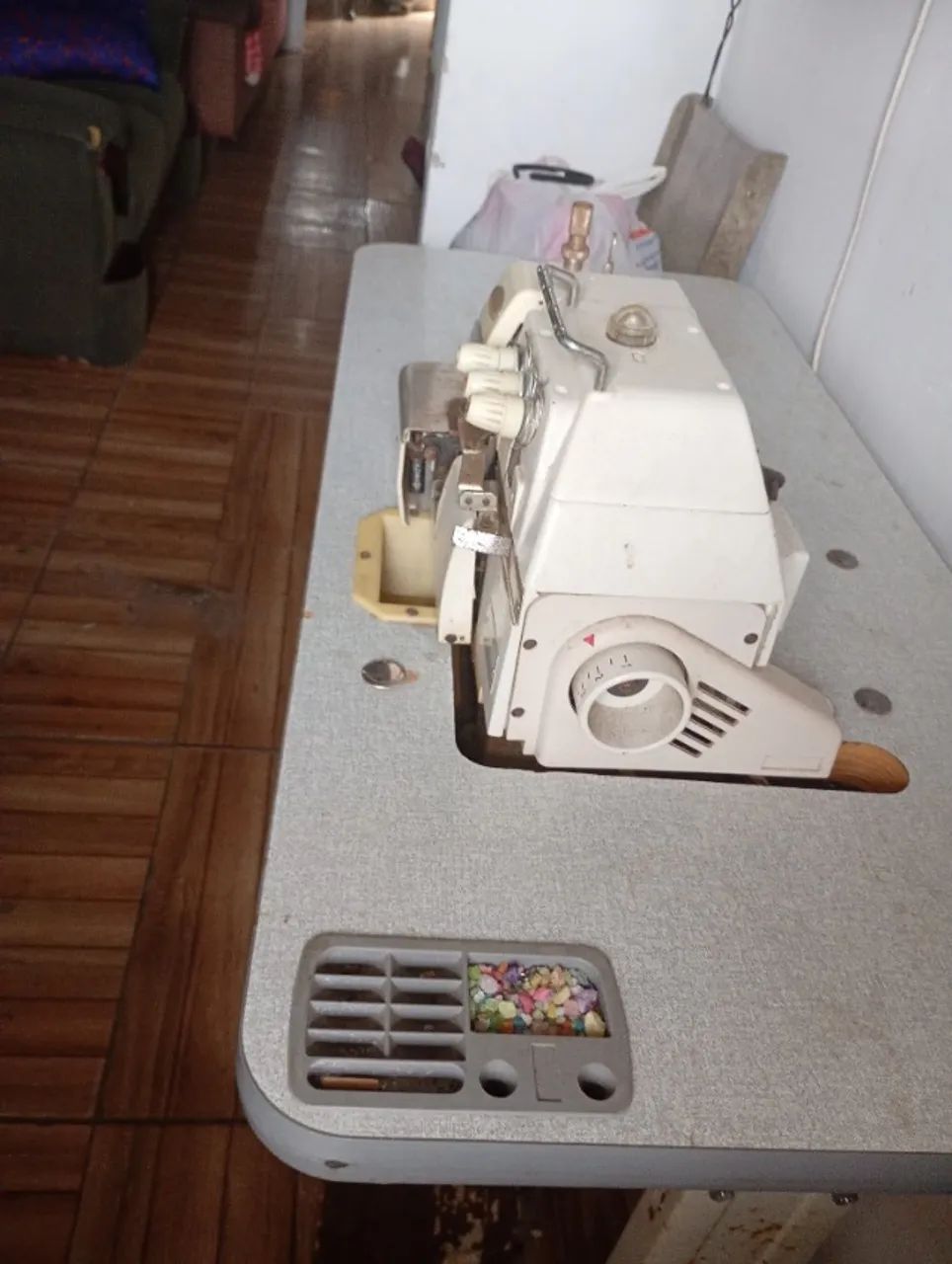 Máquina de costura  - Foto 6
