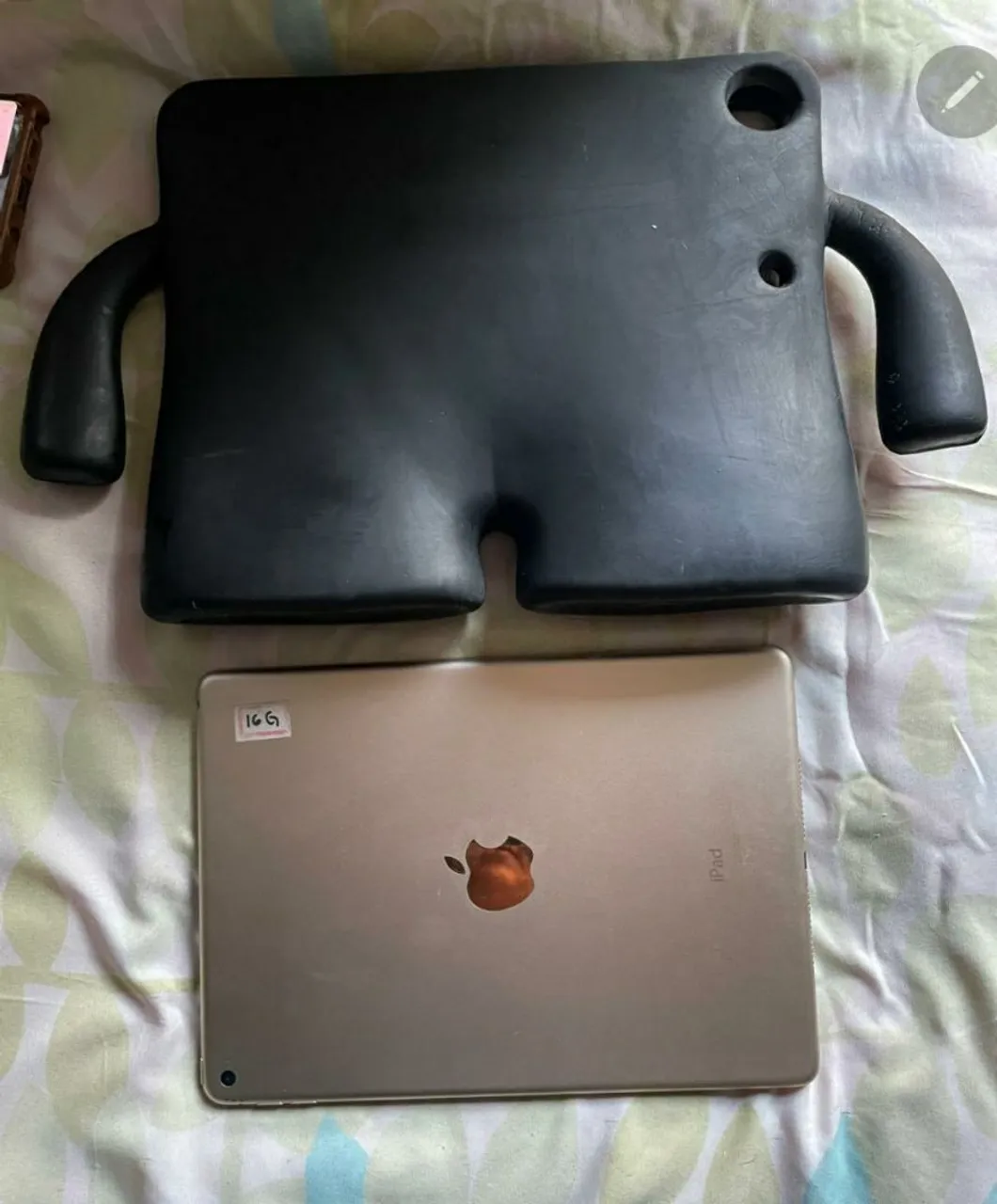 iPad Apple + Capa Protetora