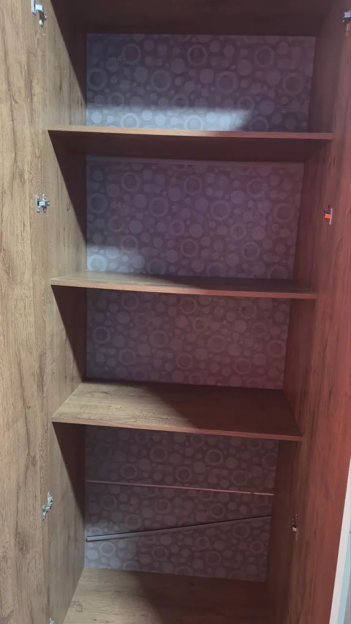 Guarda roupas semi novo !!  - Foto 3