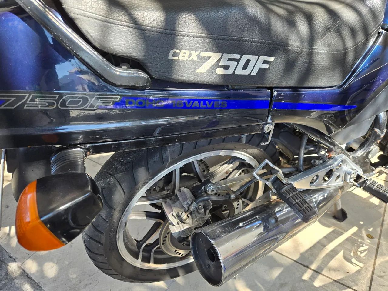 Cbx 750 néon  - Foto 4