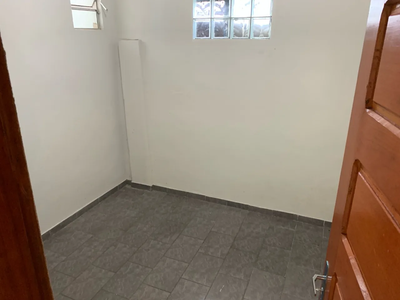 Apartamento dois quartos estação experimental