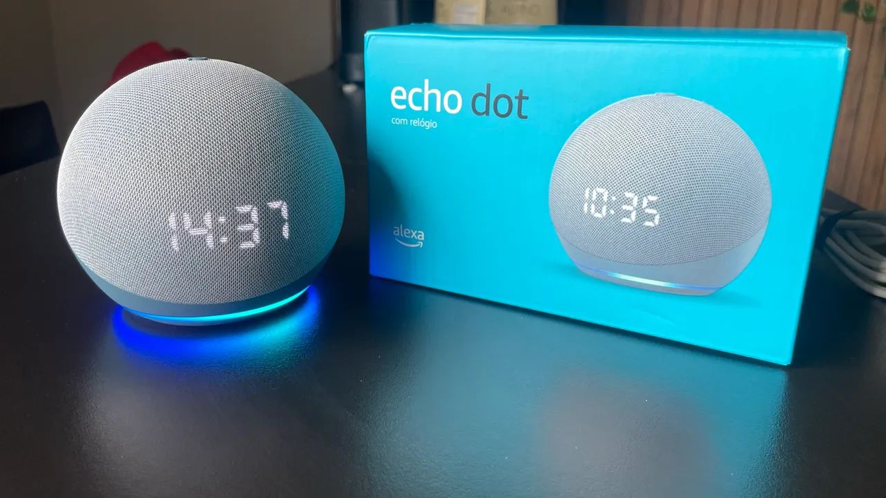 Echo dot 4 com relógio