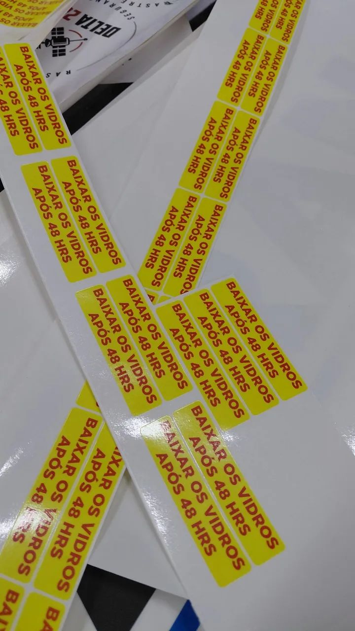 Impressão de adesivos - Foto 3