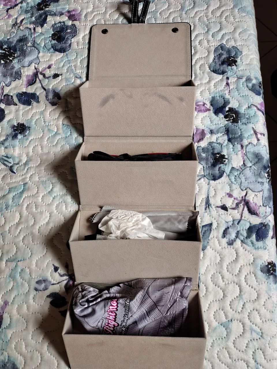 Estojo para óculos com acessórios - Foto 2