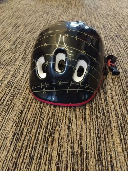 Capacete,joelheira, cotoveleira. - Foto 3