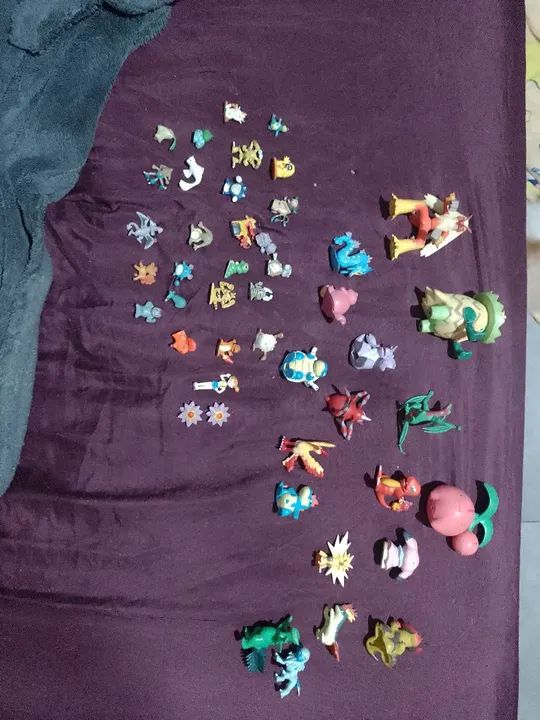 Coleção de miniaturas Pokémon
