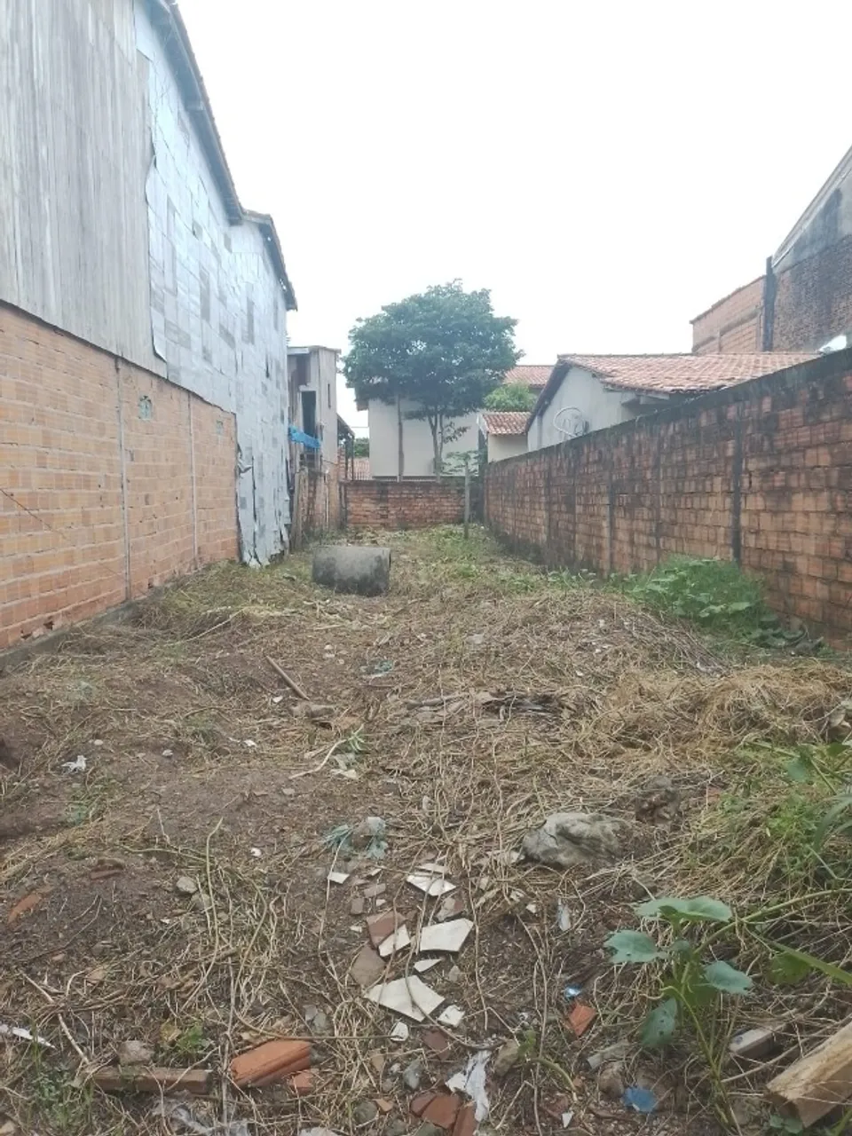 TERRENO PARA INVESTIR OU CONSTRUIR - BAIRRO CONDOR
