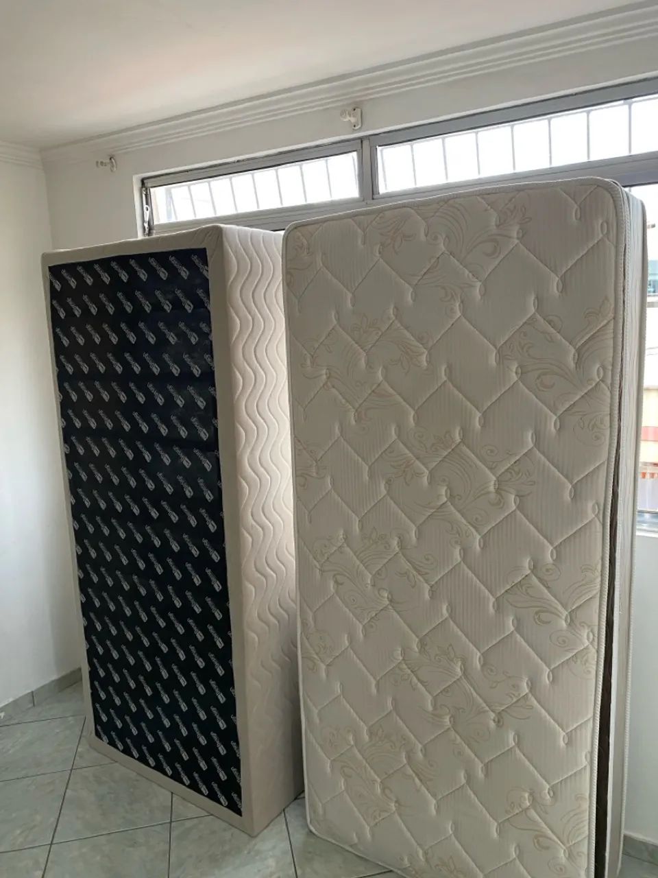 (Base box solt. Absolut 88x30 grade: única ) colchão pkt Absolut 88x32 grade: única 