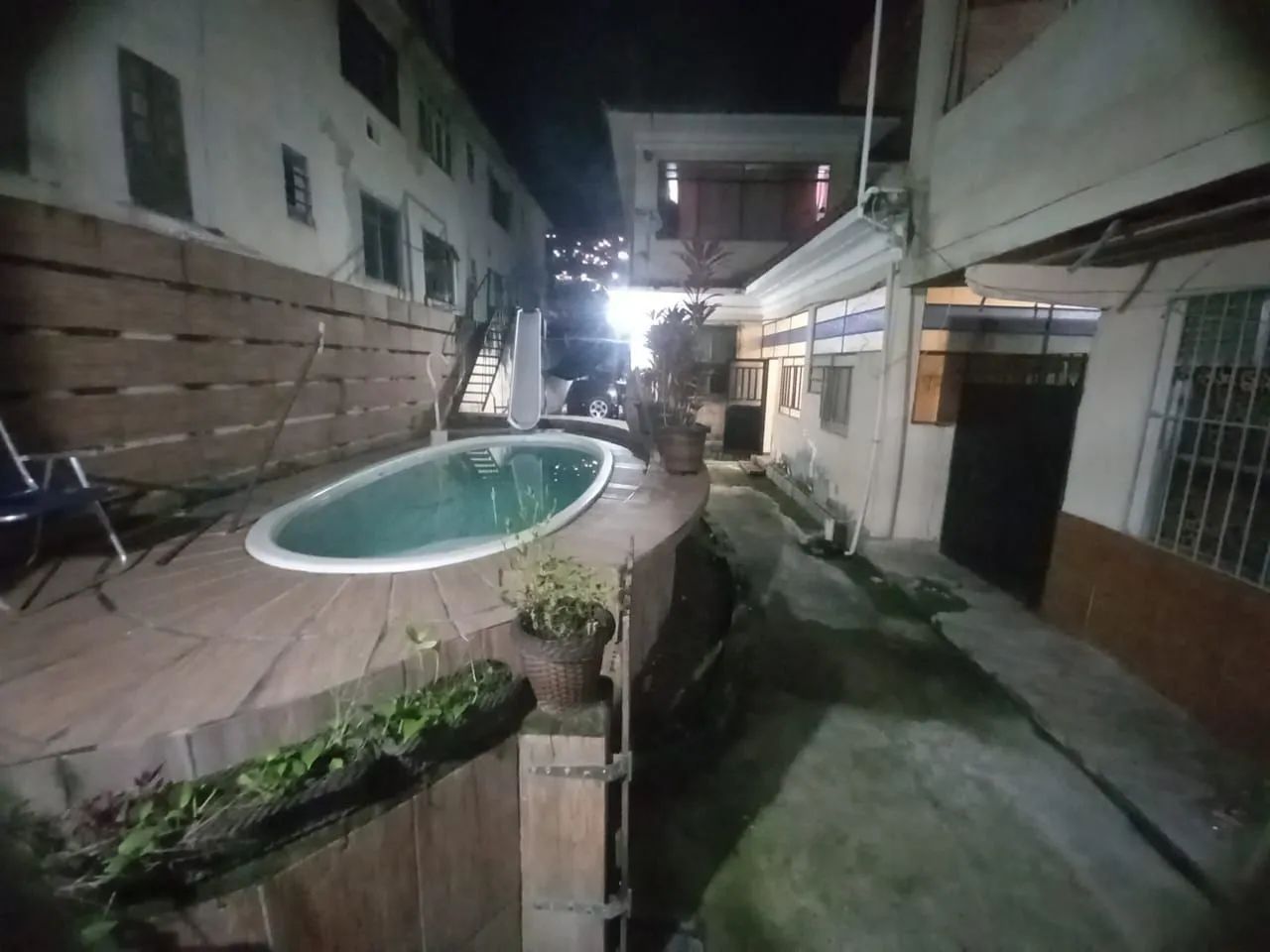 AP mobiliado de 1 qto nessa vila com piscina - Foto 3