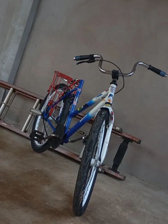 Bicicleta muito boa aro 24 em ótimo estado - Foto 5