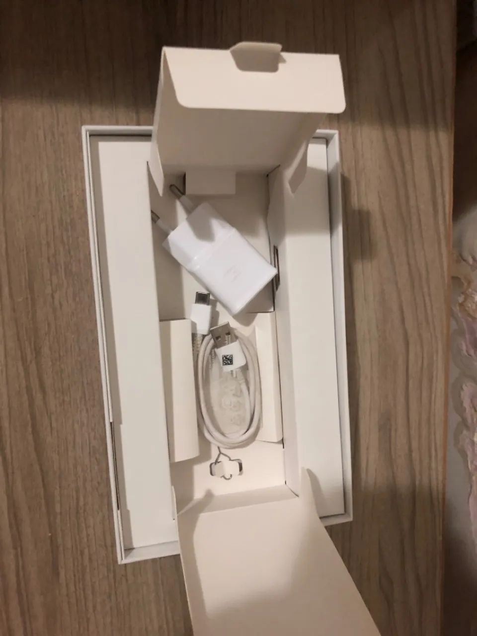 Galaxy tab A7 lite (quase novo) 2 capinhas, mouse e teclado - Foto 2