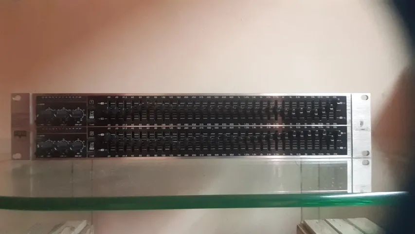 Equalizador Behringer FBQ3102 - Foto 2