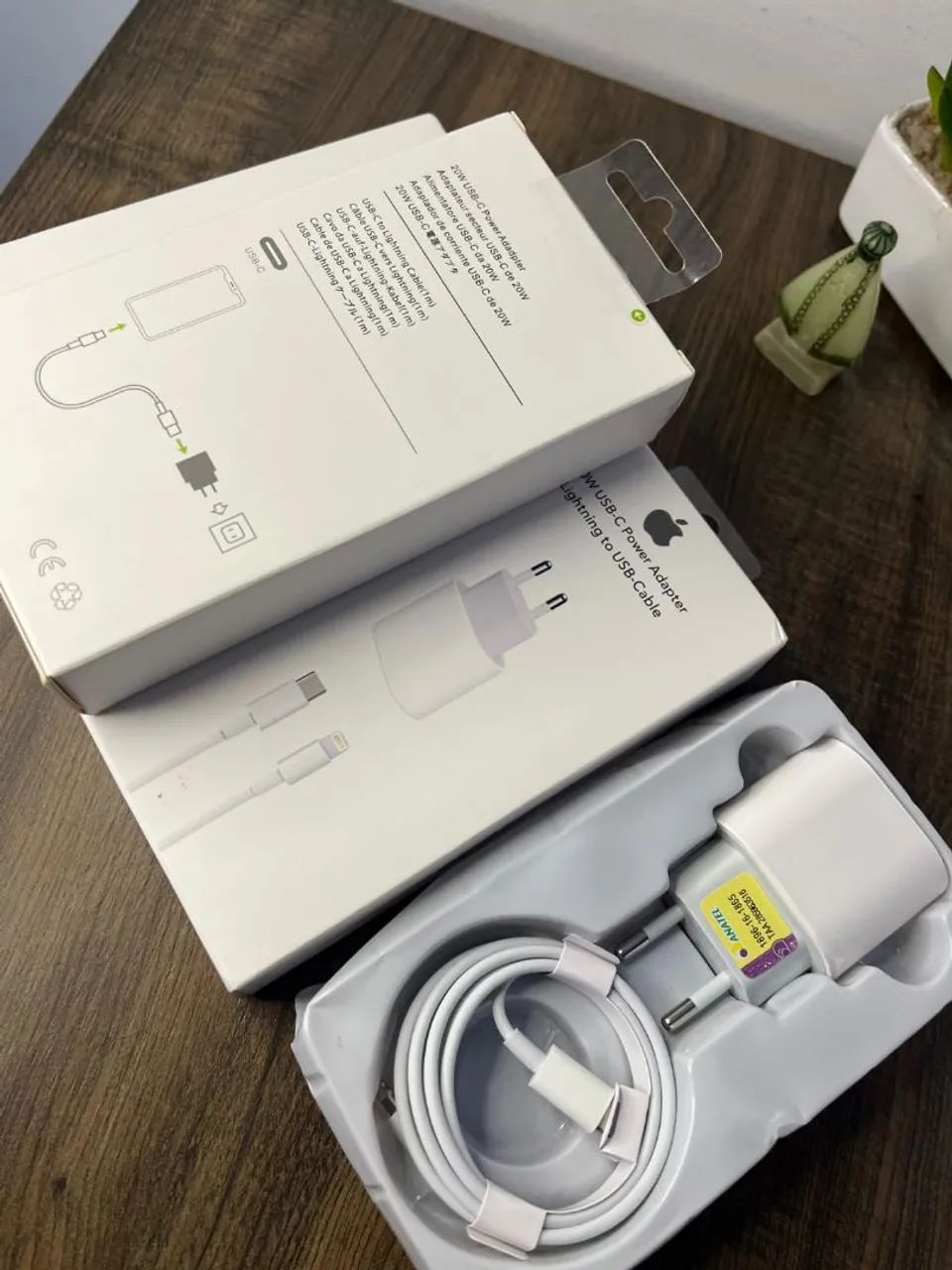 Carregador iPhone 20W Original/Compatível - Novo Lacrado - Foto 4