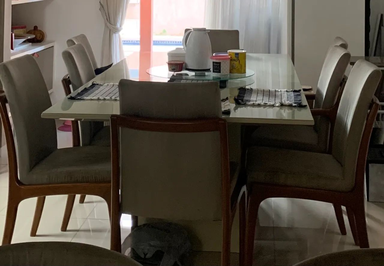 Mesa com 8 cadeiras  - Foto 2