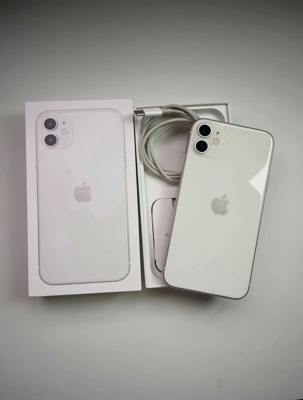 iPhone 11 branco - 256gb - 8 capinhas - Foto 3
