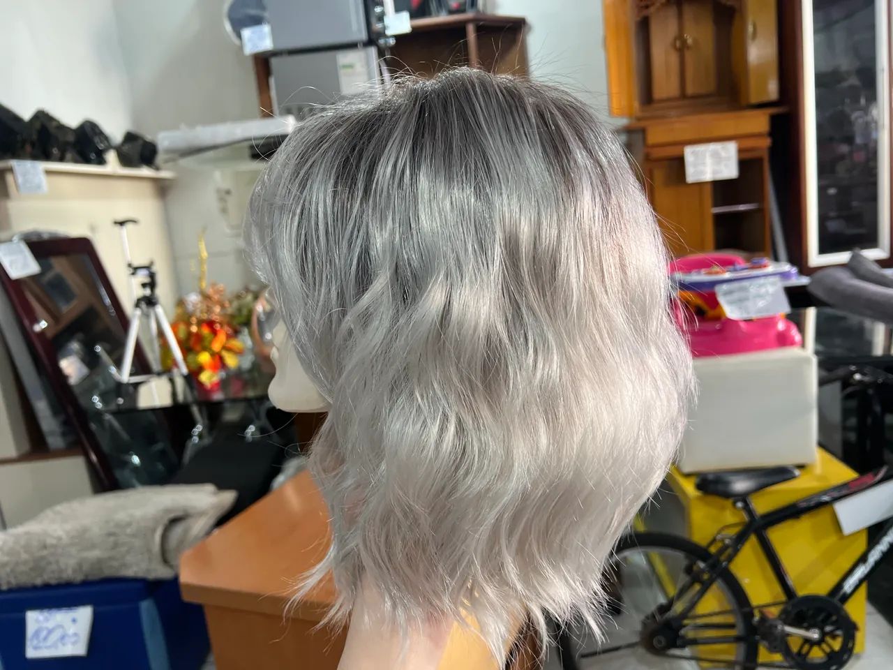 Lace Wig Liso Cinza Médio  - Foto 4