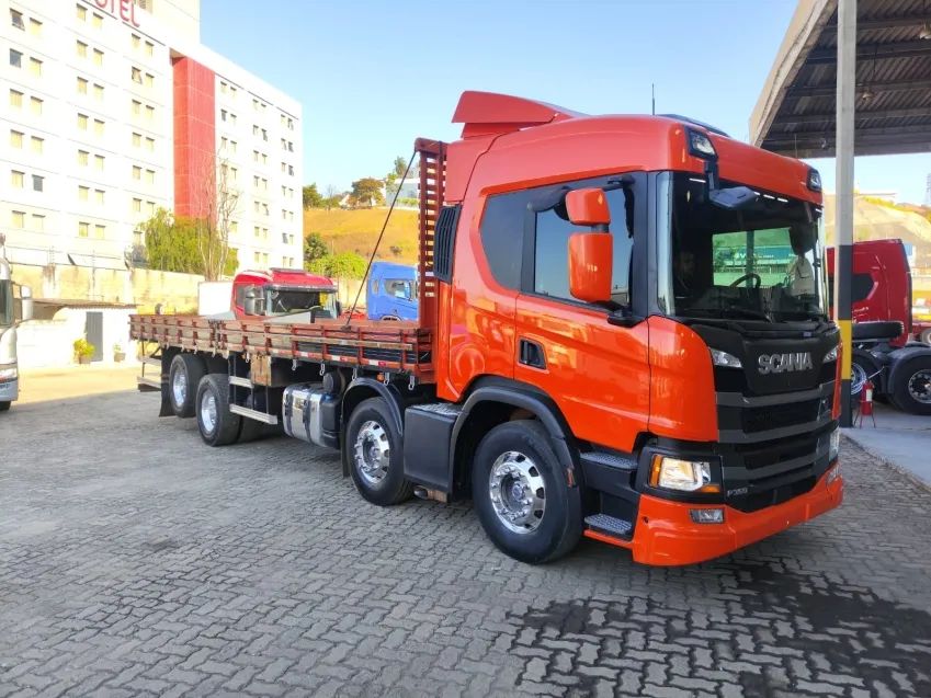 Scania P 360 8X2 - Foto 3