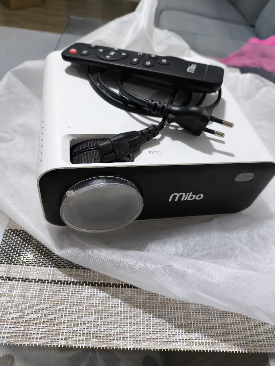 Projetor mibo 2800 lúmens 