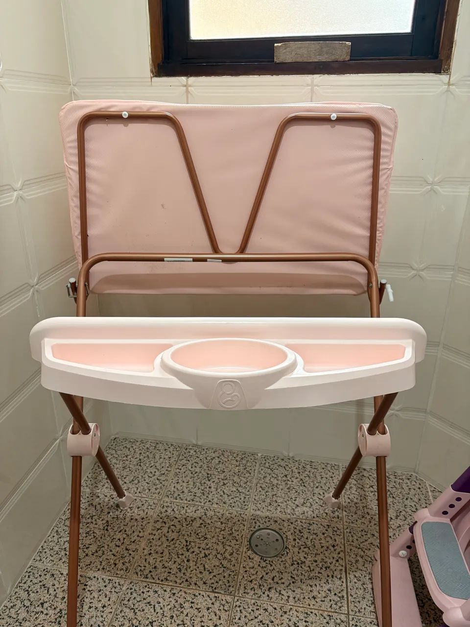 Suporte para banheira e trocador de bebê  - Foto 4