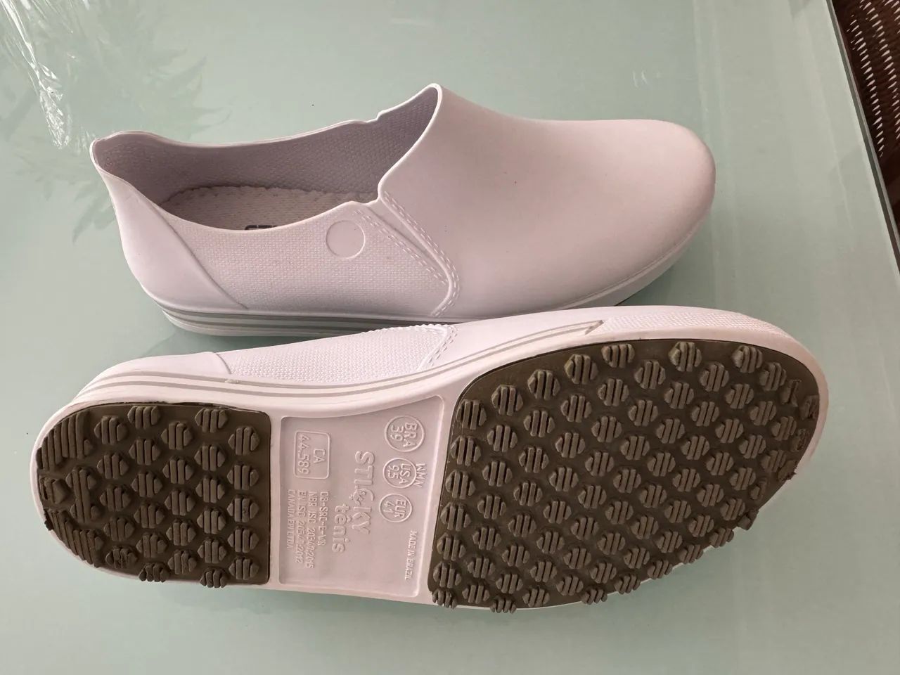 Tênis Sticky Shoes  - Foto 2