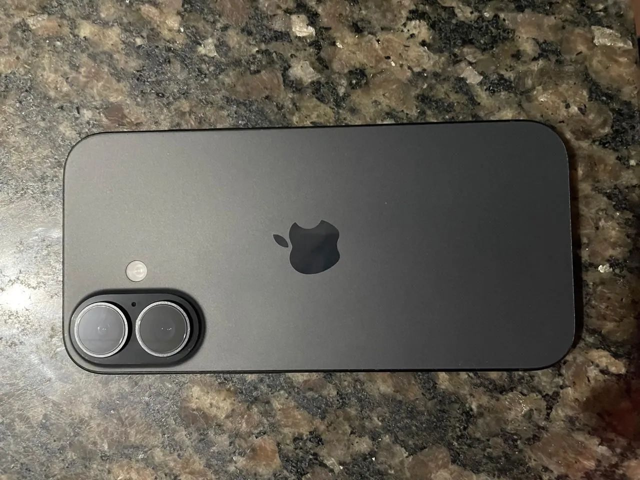 Iphone 16 128gb ( leia o anúncio) - Foto 3
