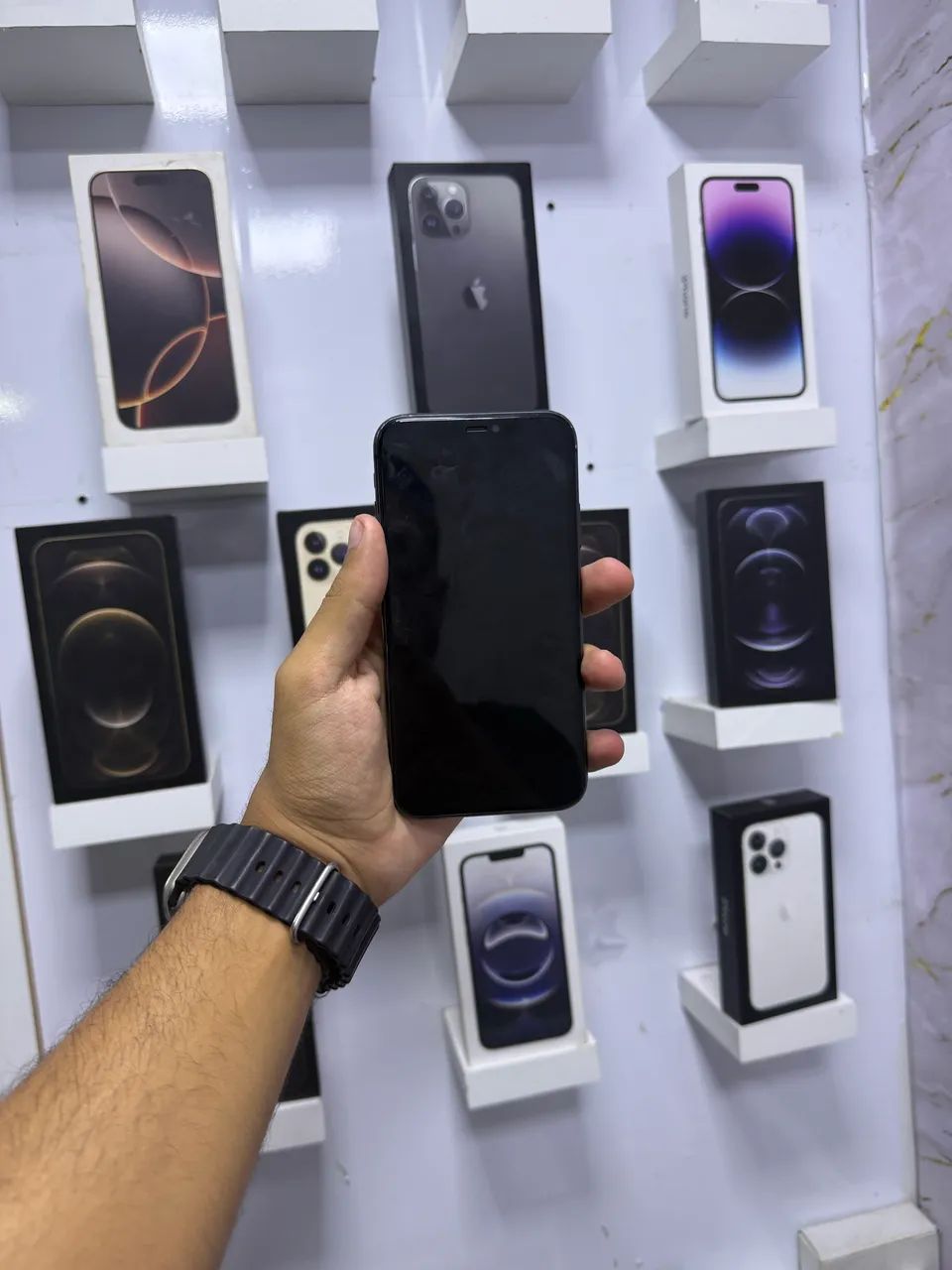 IPHONE 11 128 GB TELA TROCADA  - Foto 2