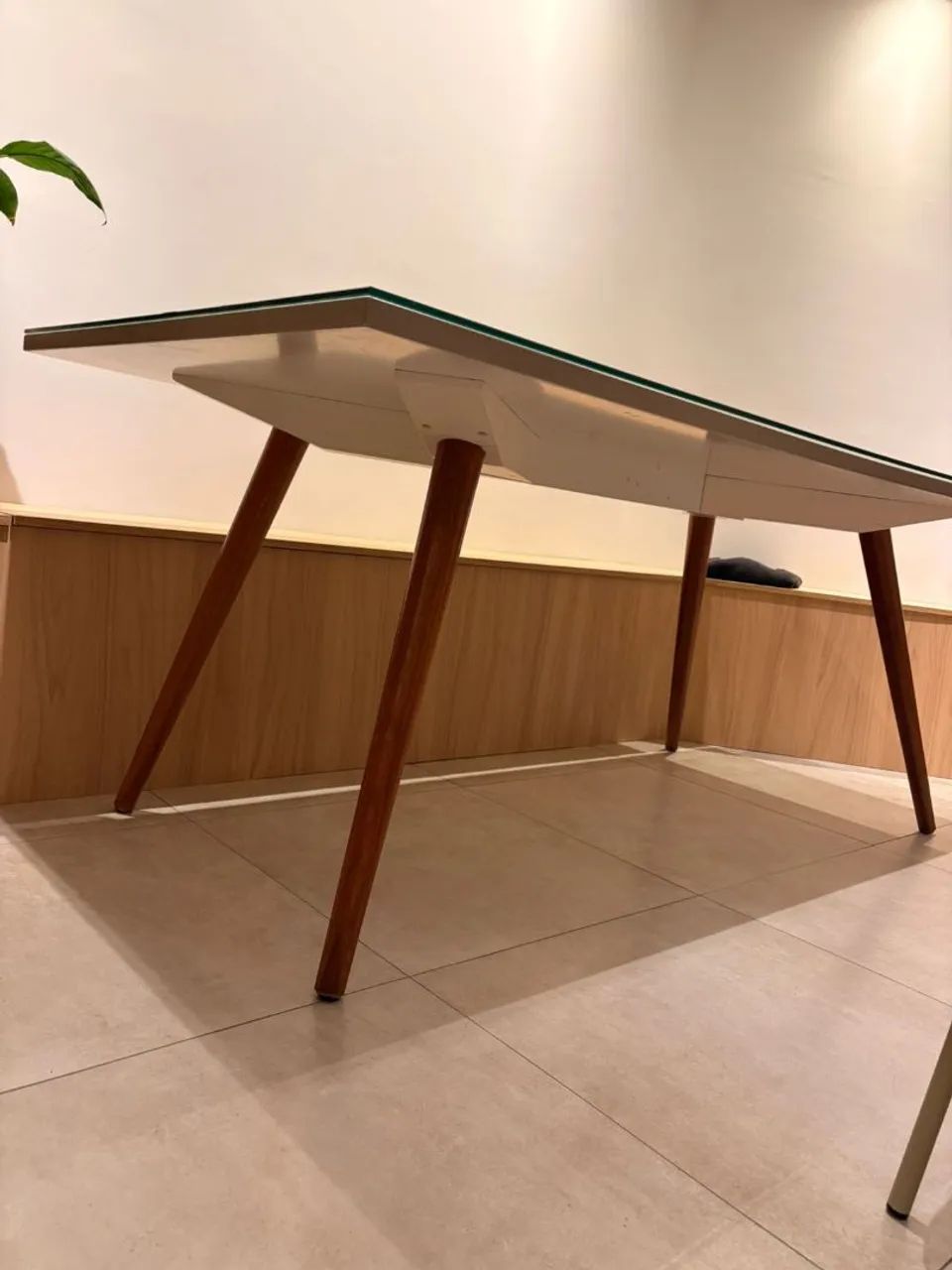 Mesa de jantar 06 lugares