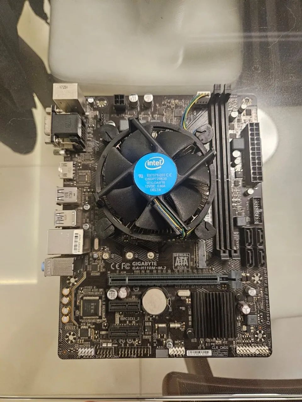 Processador i5 7-400 com cooler e placa mae gigabyte GA-H110-M.2