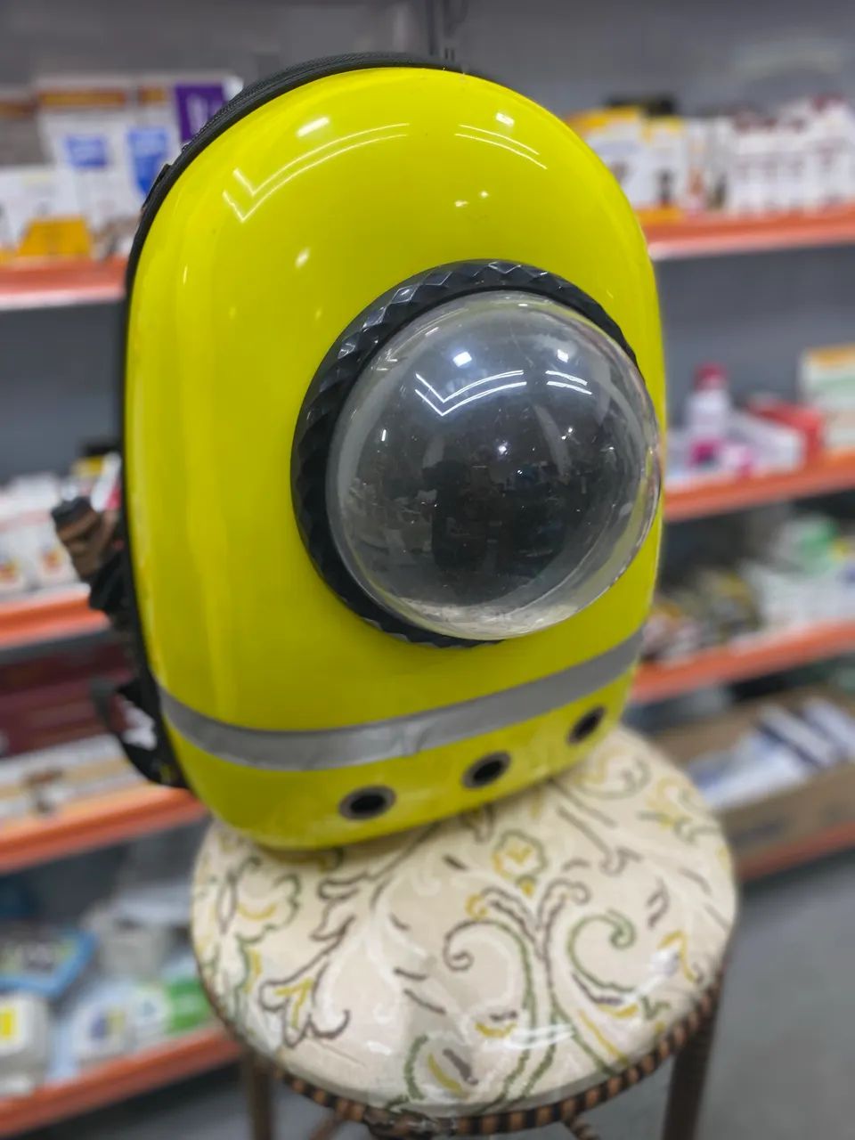 Vendo mochila de passeio pra pets  - Foto 2