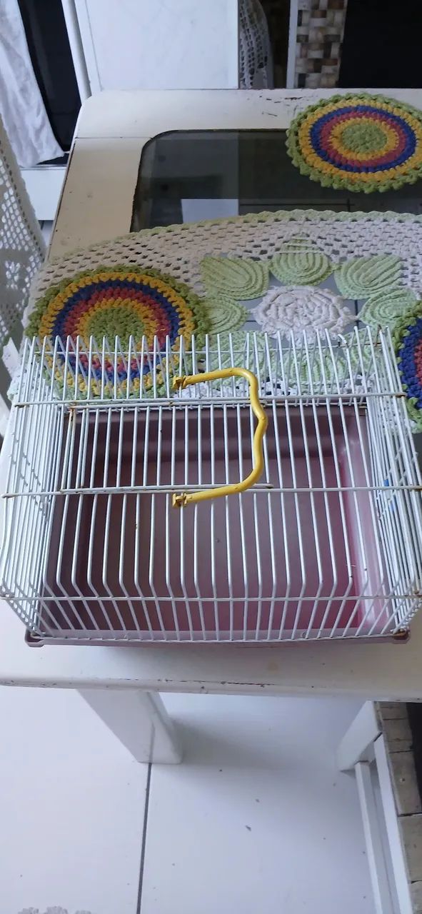 Vende-se uma gaiola de hamster 