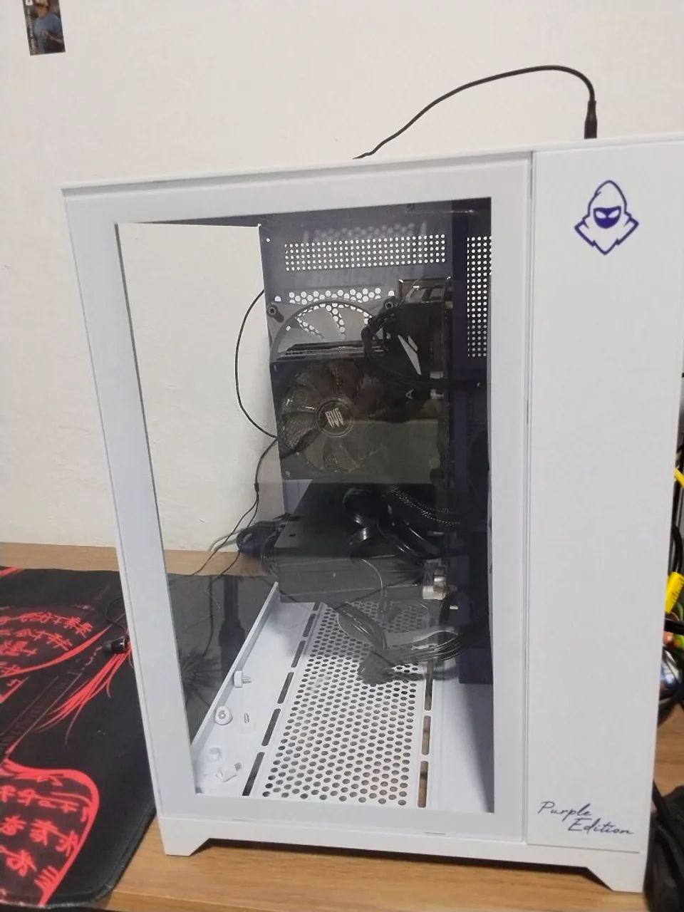 Gabinete cv100 purple edition 