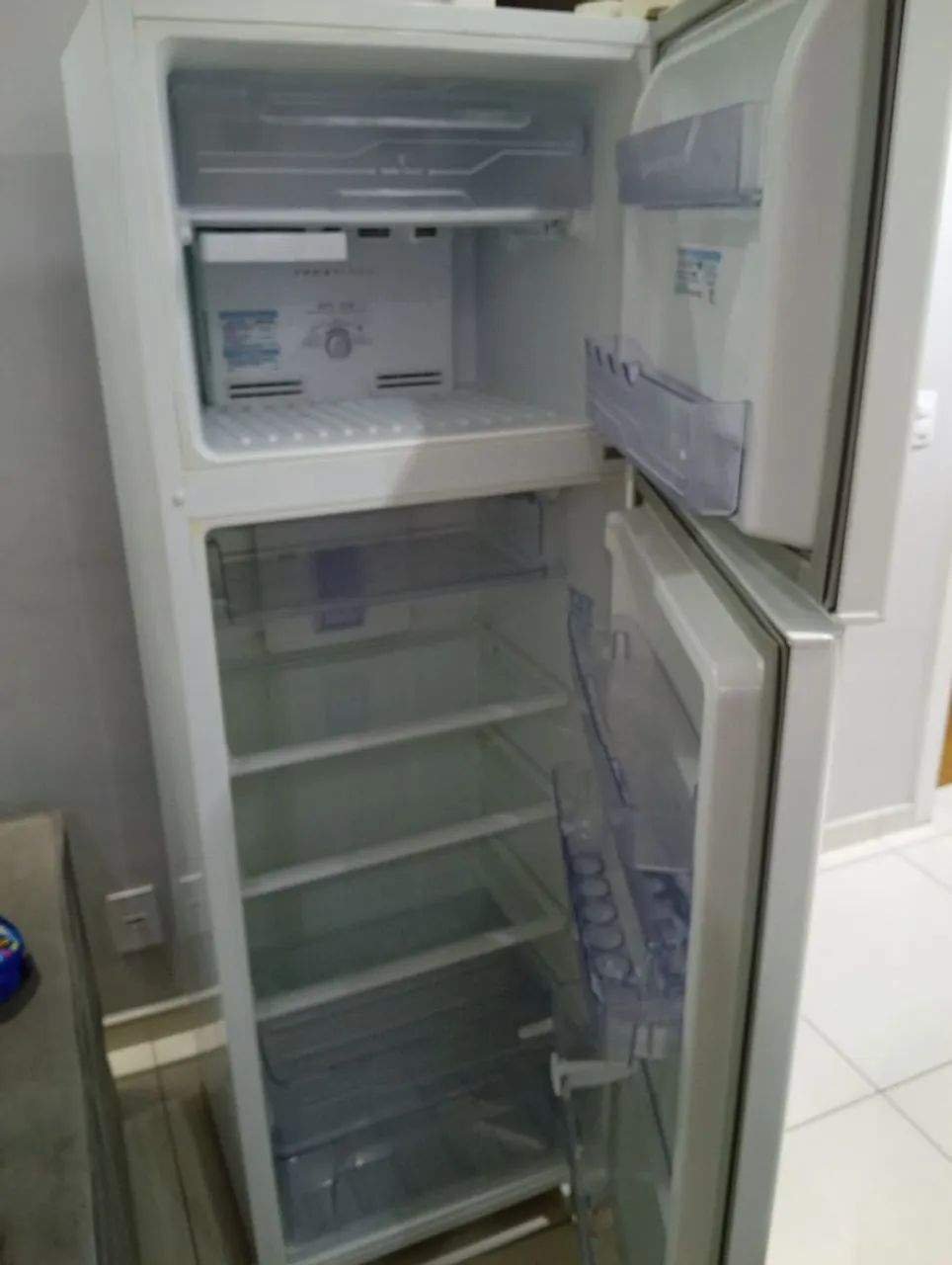 Geladeira Eletrolux  - Foto 2